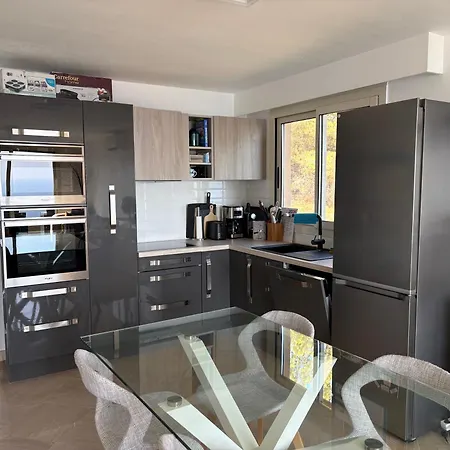 Apartment Monaco - 2 Bedrooms With Swimming Pool