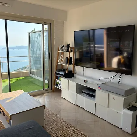 Monaco - 2 Bedrooms With Swimming Pool *