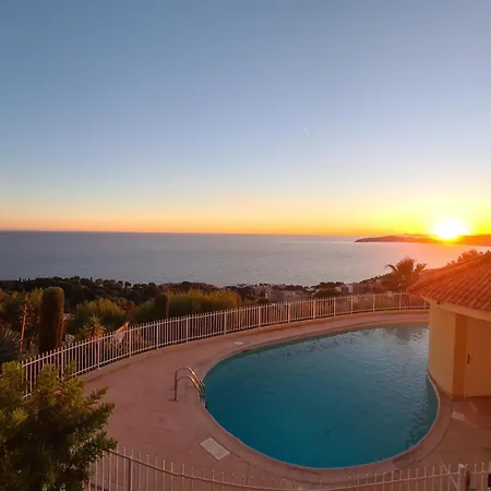 Monaco - 2 Bedrooms With Swimming Pool アパート